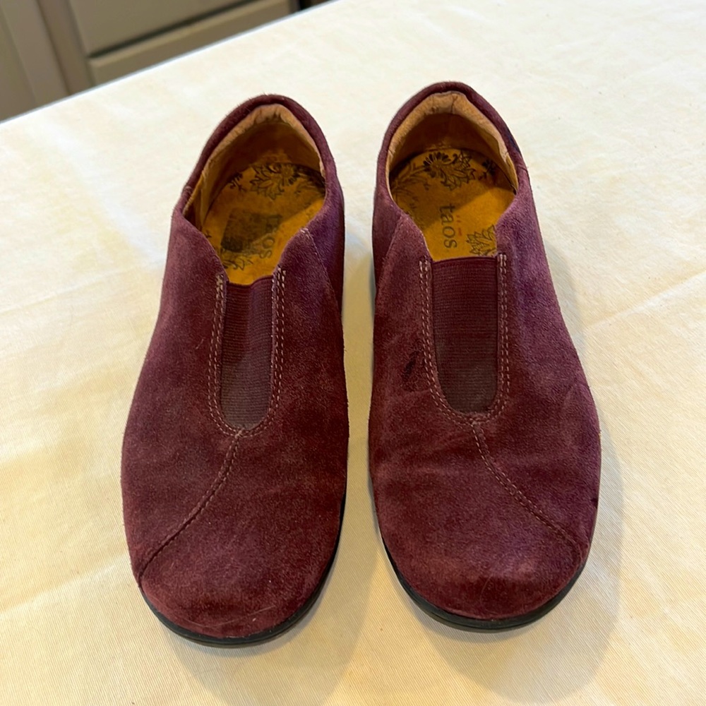 Taos Center Peace purple suede slip on shoe - Picture 2 of 12